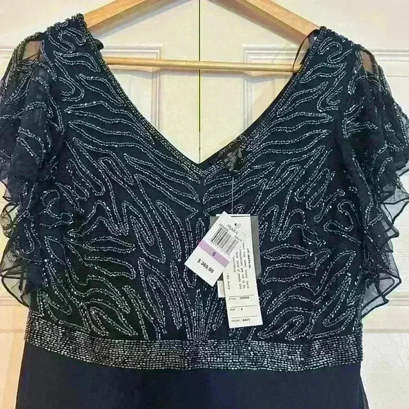 Jkara Women’s Embellished V Neck Evening Gown Size 6 NWT MSRP $369 - Picture 4 of 7
